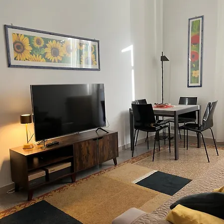 Comodo Residenziale Apartment